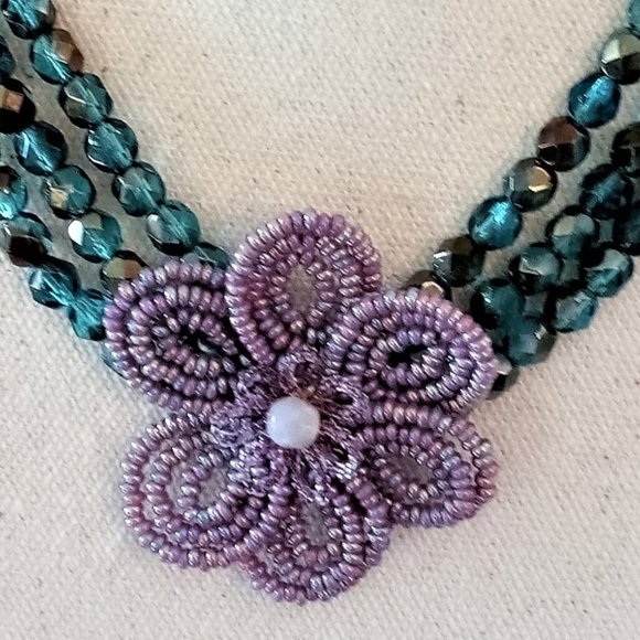 UNIQUE BEADED NECKLACE (17") - Picture 2 of 5